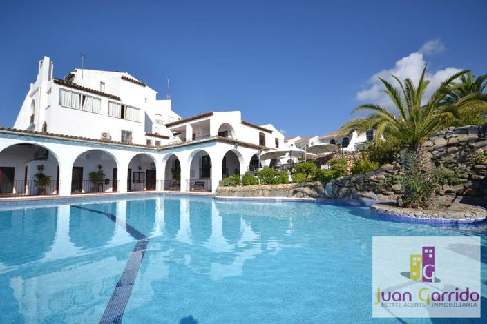 Image No.24-2 Bed Property for sale