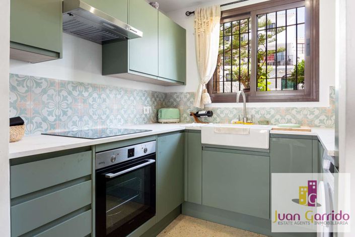 Image No.8-2 Bed Property for sale