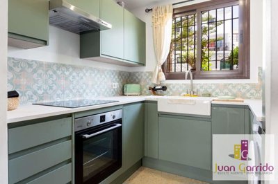 property261980655
