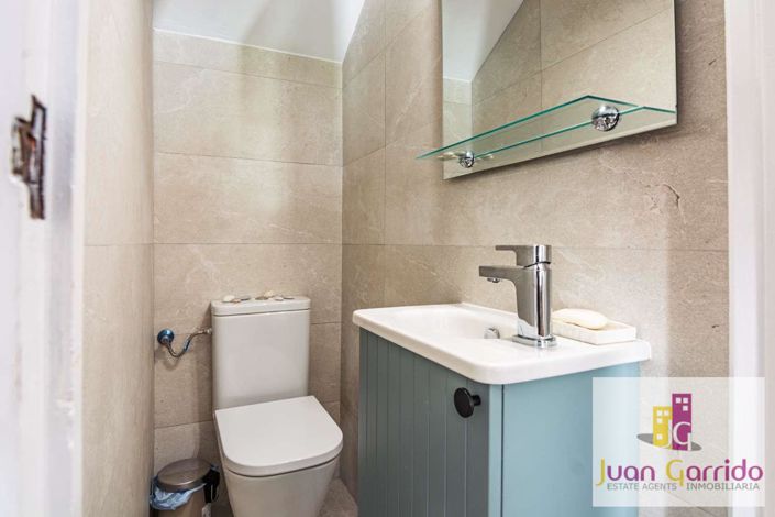Image No.9-2 Bed Property for sale