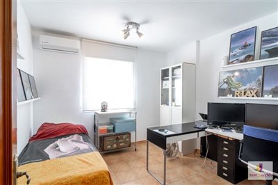 property157962975