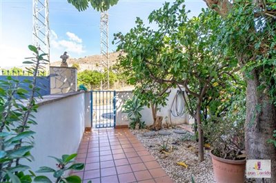 property157962117