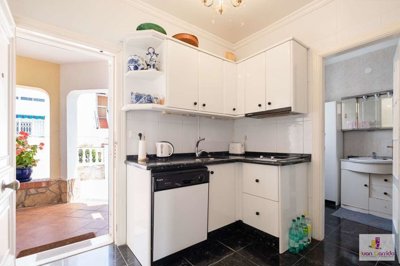 property184350433