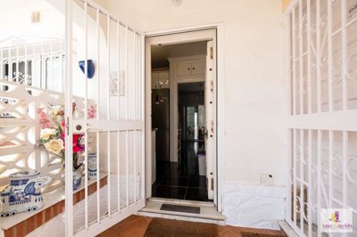 property184350587