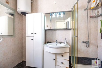 property184350697