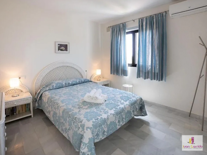 Image No.22-3 Bed Property for sale