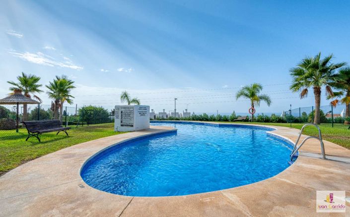 Image No.36-3 Bed Property for sale