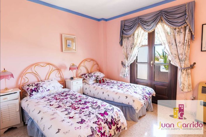 Image No.16-2 Bed Apartment for sale