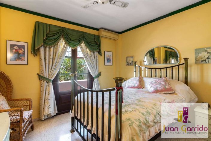 Image No.18-2 Bed Apartment for sale