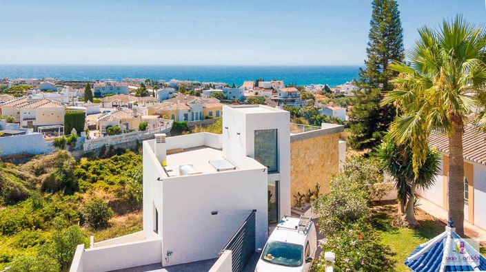 Image No.1-3 Bed Villa for sale
