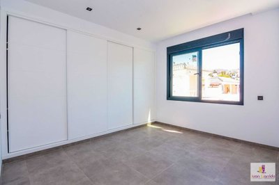 property189590821