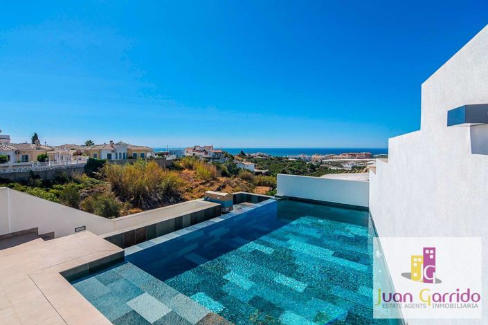 Image No.19-3 Bed Villa for sale