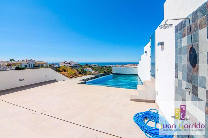 Image No.20-3 Bed Villa for sale