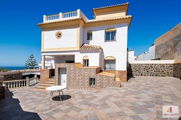 Image No.1-2 Bed Property for sale