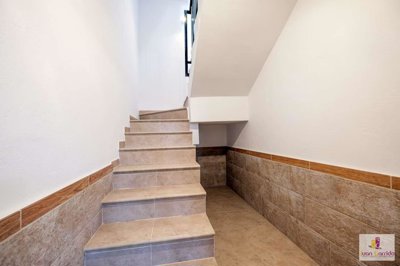 property196045252