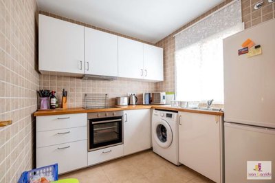 property196045985