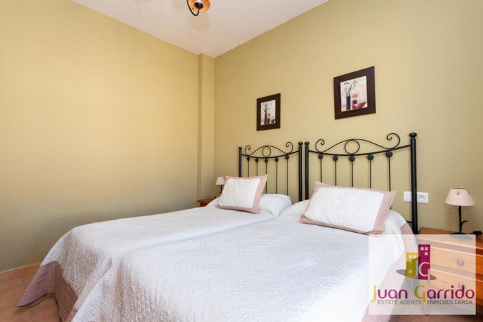 Image No.23-2 Bed Apartment for sale