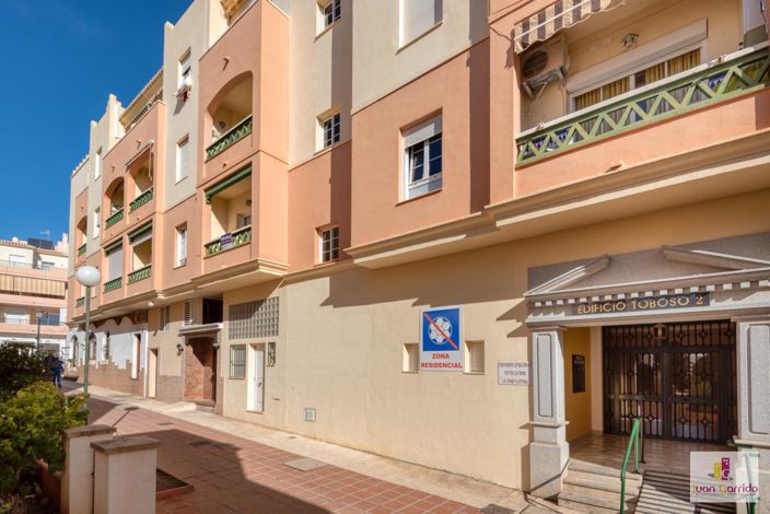 Image No.25-2 Bed Apartment for sale