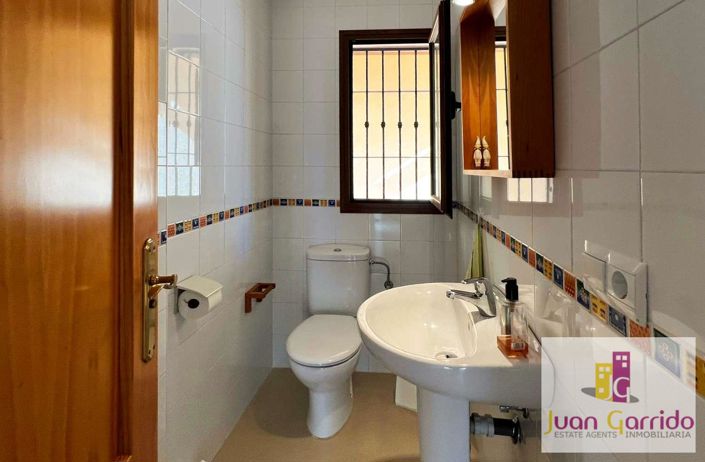 Image No.13-2 Bed Property for sale