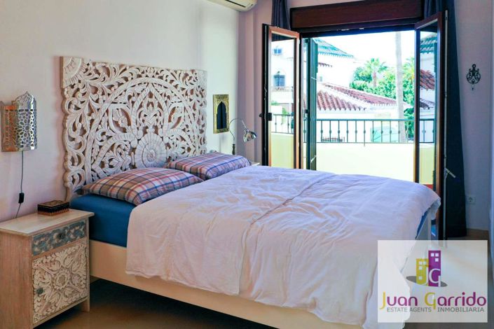 Image No.14-2 Bed Property for sale