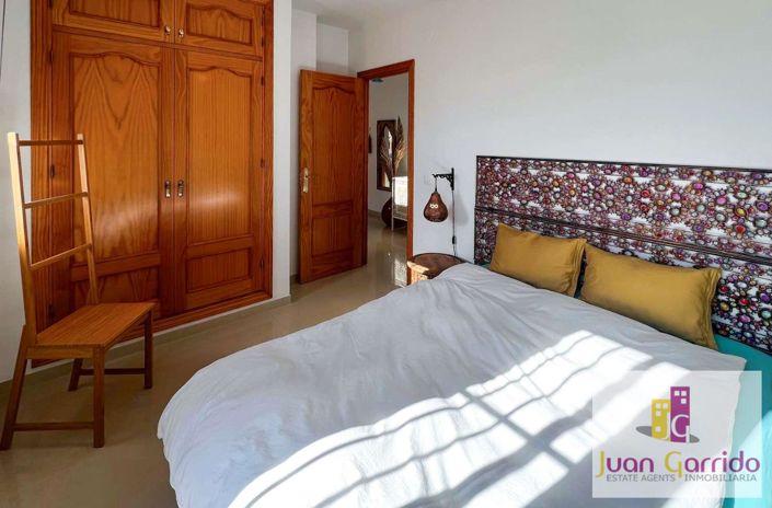 Image No.23-2 Bed Property for sale