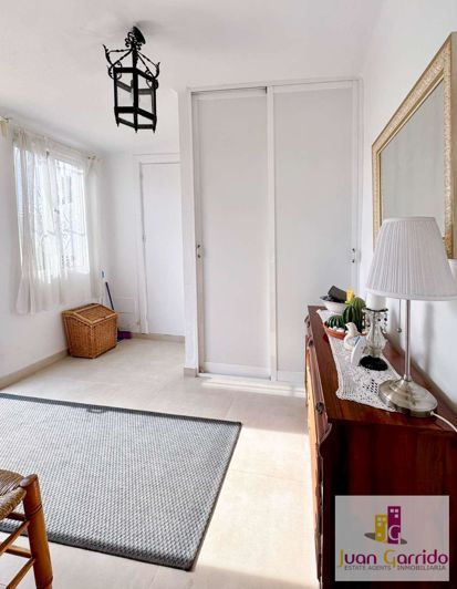 Image No.15-2 Bed Property for sale