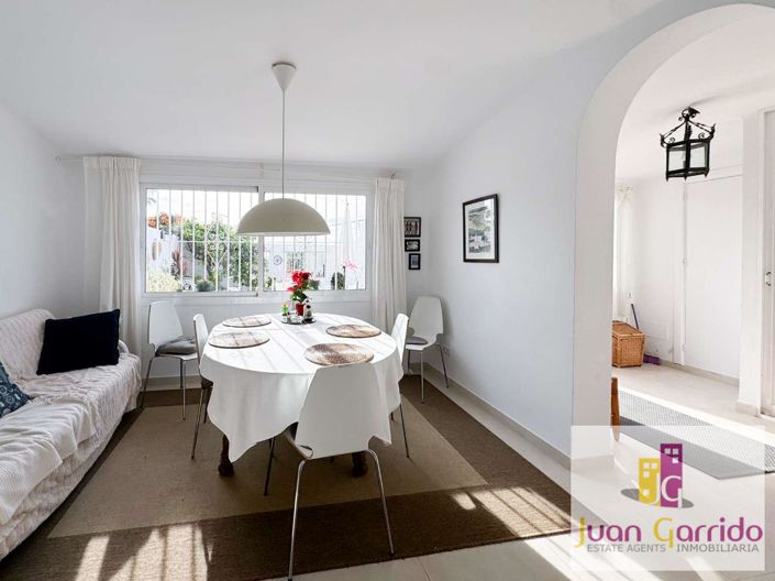 Image No.16-2 Bed Property for sale