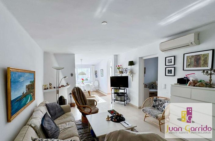 Image No.17-2 Bed Property for sale