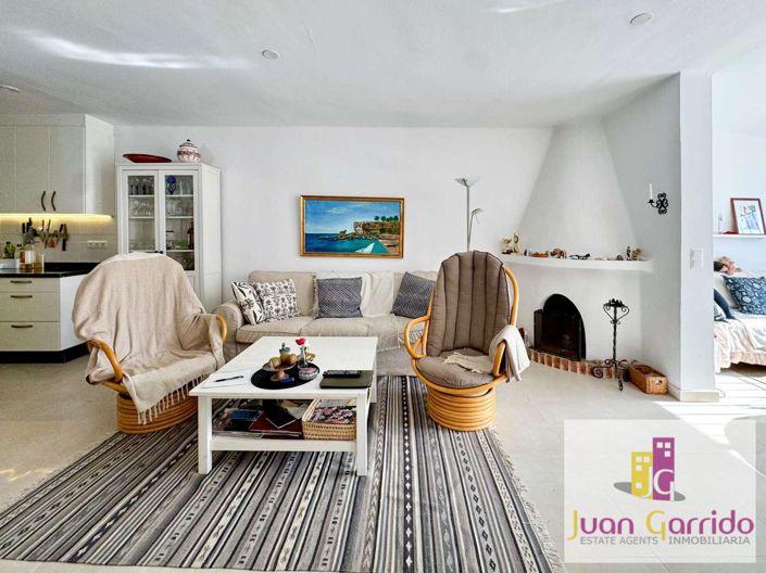 Image No.20-2 Bed Property for sale