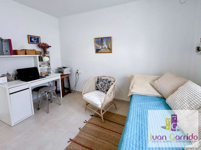 Image No.34-2 Bed Property for sale