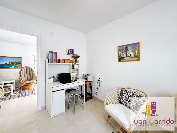 Image No.35-2 Bed Property for sale