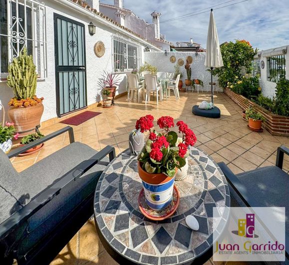 Image No.4-2 Bed Property for sale