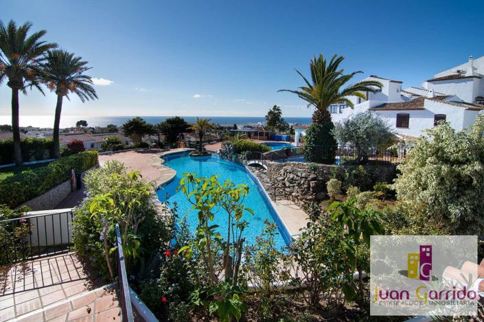 Image No.40-2 Bed Property for sale