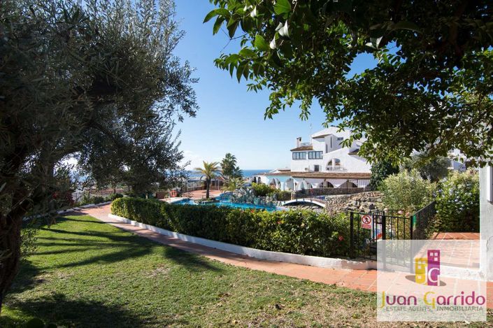 Image No.41-2 Bed Property for sale