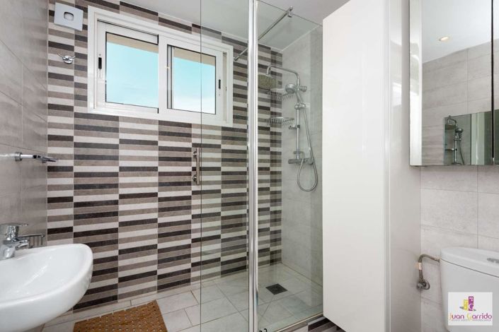 Image No.20-2 Bed Apartment for sale