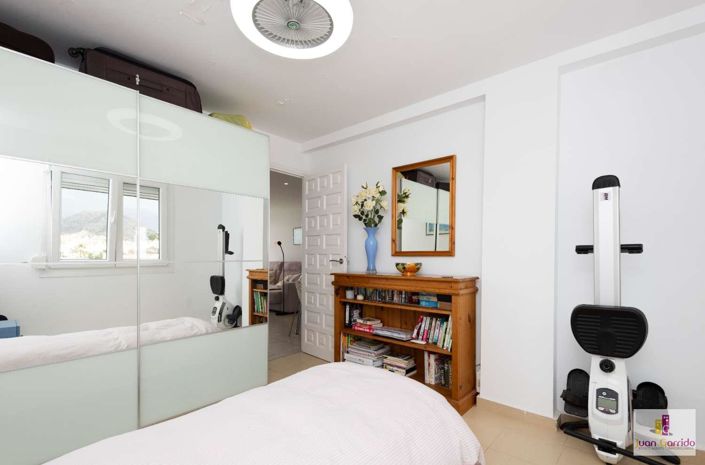 Image No.26-2 Bed Apartment for sale