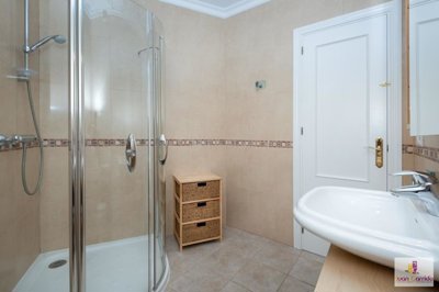 property230242734