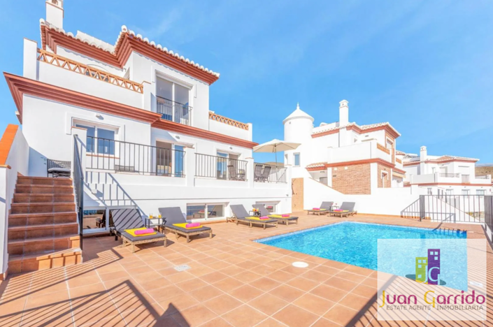 Image No.2-5 Bed Villa for sale