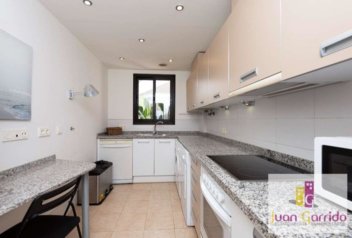 Image No.14-2 Bed Property for sale