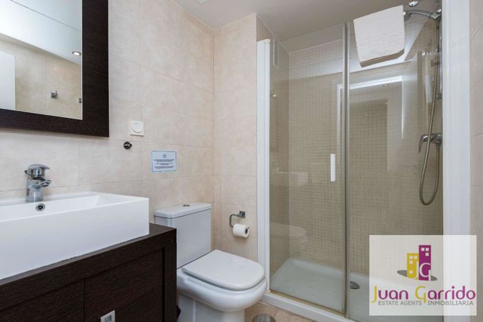 Image No.17-2 Bed Property for sale