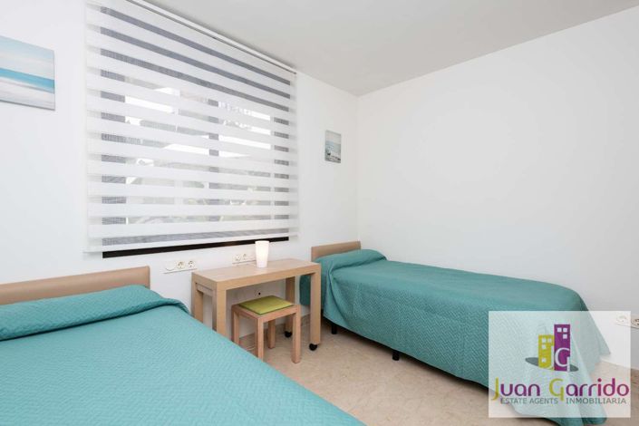 Image No.25-2 Bed Property for sale