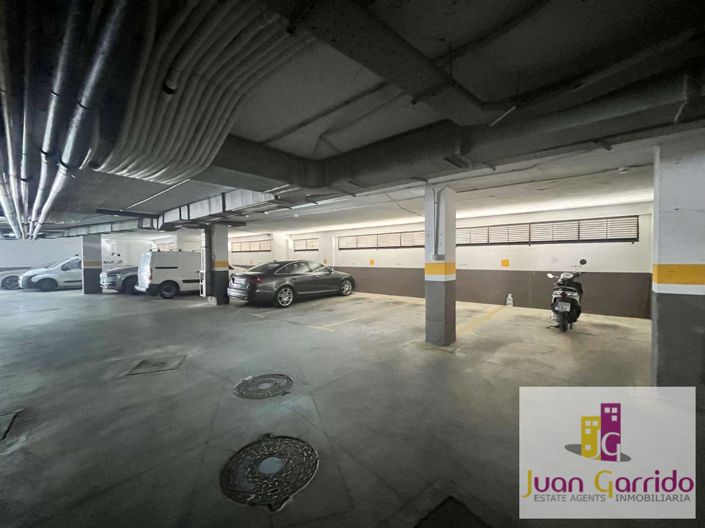 Image No.28-2 Bed Property for sale