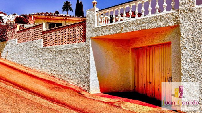 Image No.23-3 Bed Villa for sale