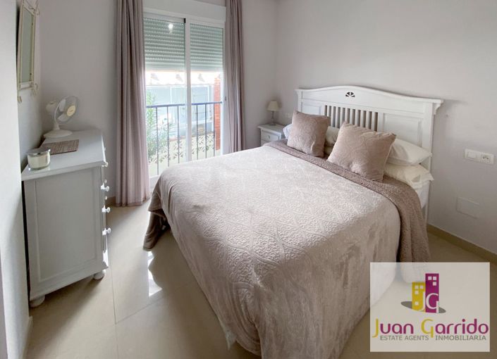 Image No.20-2 Bed Apartment for sale