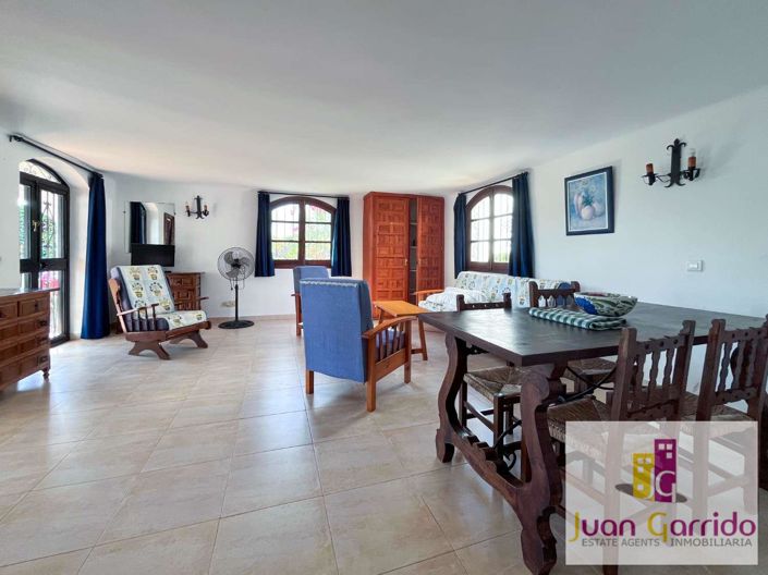 Image No.20-4 Bed Villa for sale