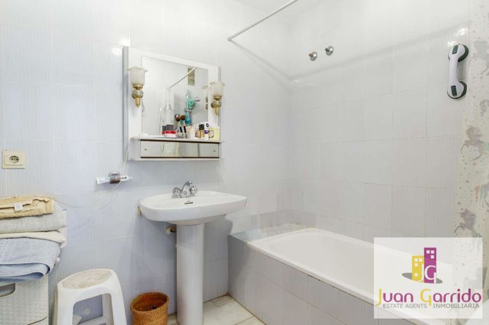 Image No.15-2 Bed Apartment for sale