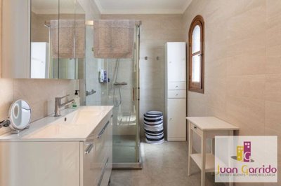 property244436611