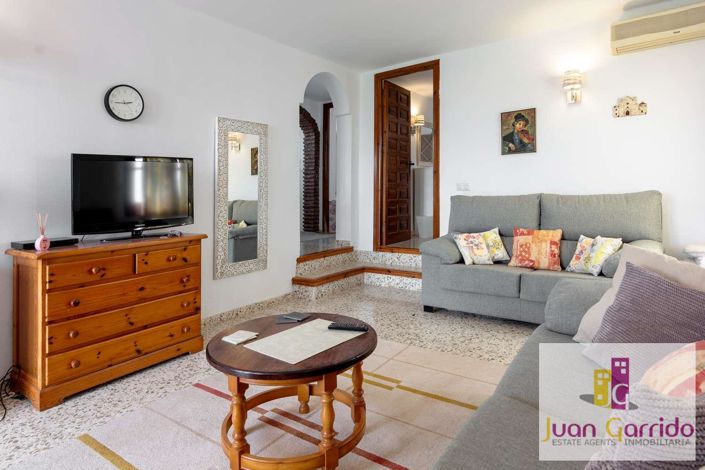 Image No.20-3 Bed Villa for sale