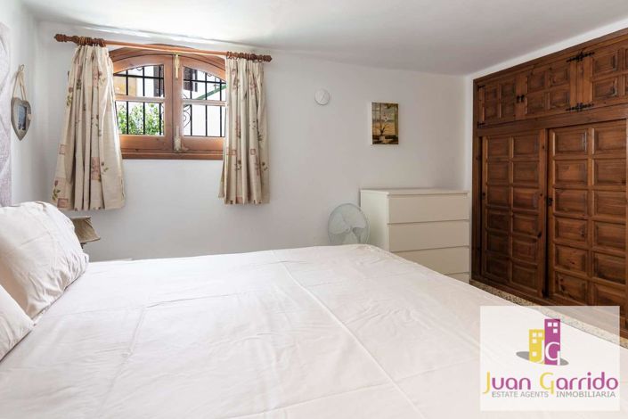 Image No.26-3 Bed Villa for sale