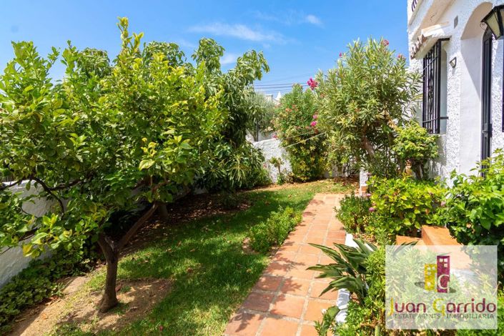 Image No.27-3 Bed Villa for sale